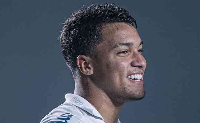 Marcos Leonardo se anima com projeto da Lazio, e Santos impõe condições