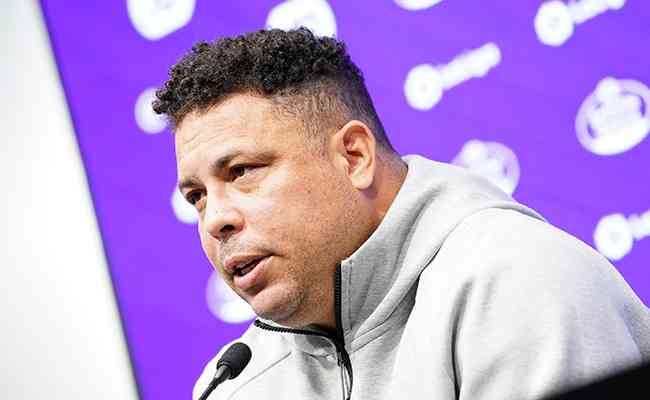 Time de Ronaldo Fenômeno troca a Adidas por fornecedora italiana
