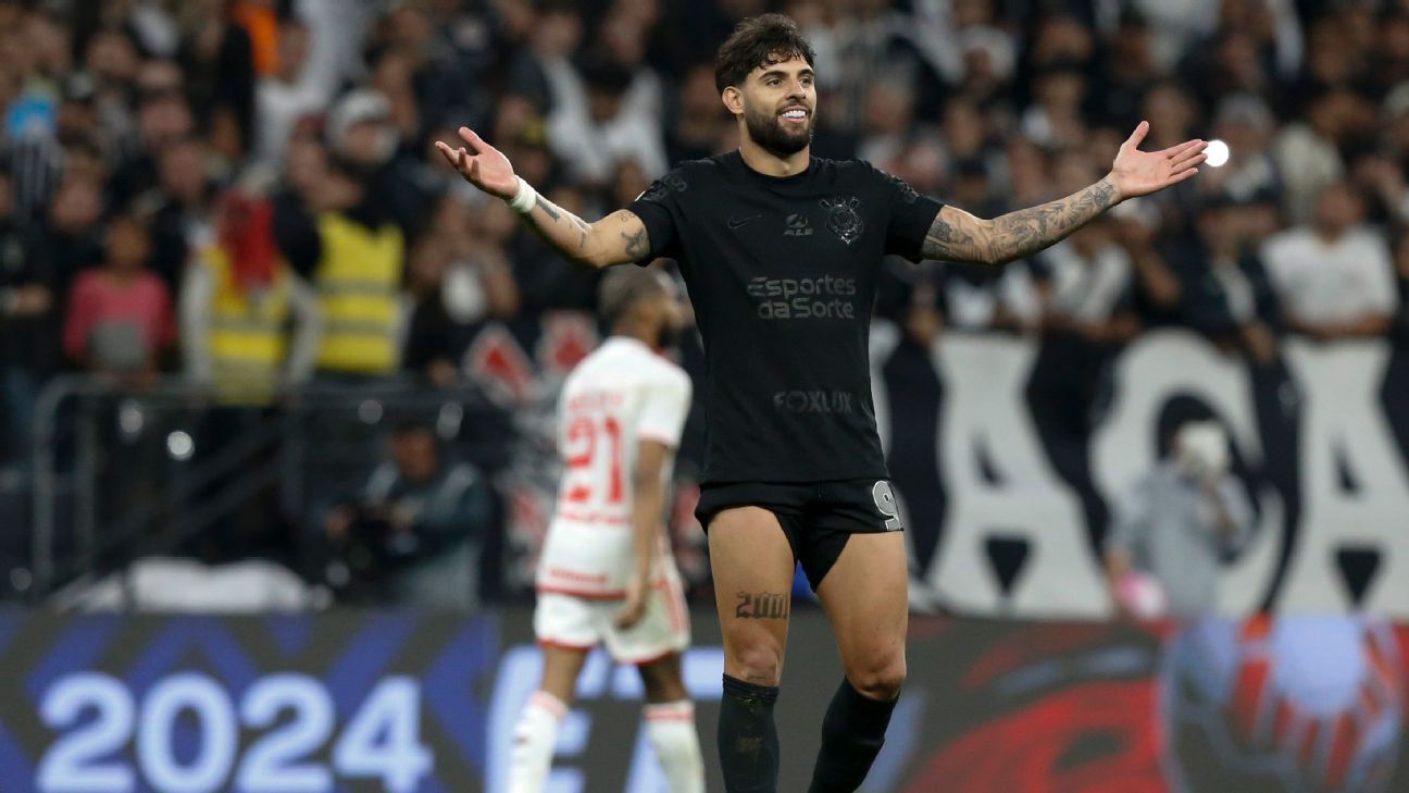 Corinthians cede empate ao Inter nos acréscimos e permanece no Z-4