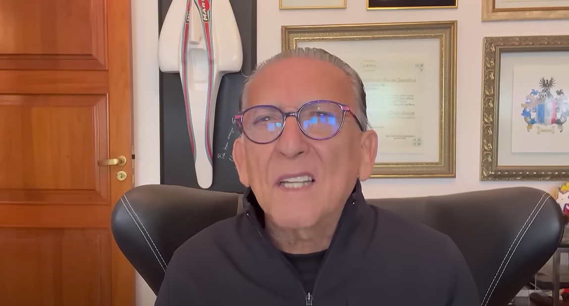 Galvão Bueno exalta Real x Barcelona e detona estaduais: “Ridículo e triste“