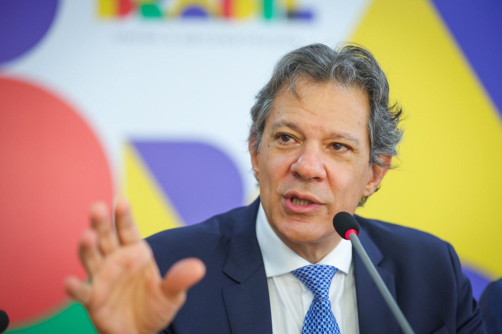 Novo vai pedir convocação de Haddad na Câmara para esclarecer críticas