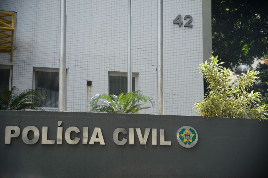 Polícia faz operação contra criminosos que disputam território no RJ