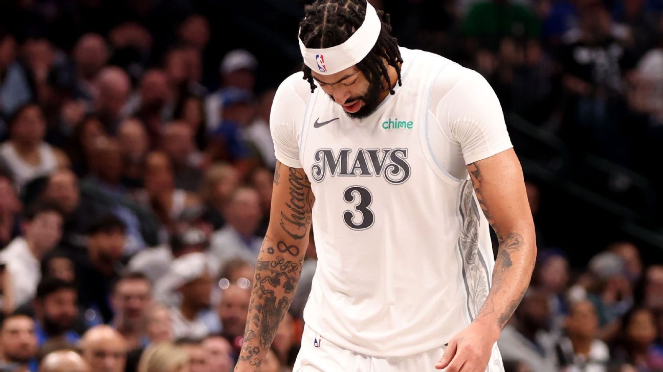 Anthony Davis sofre lesão em estreia e pode desfalcar os Mavs por um mês