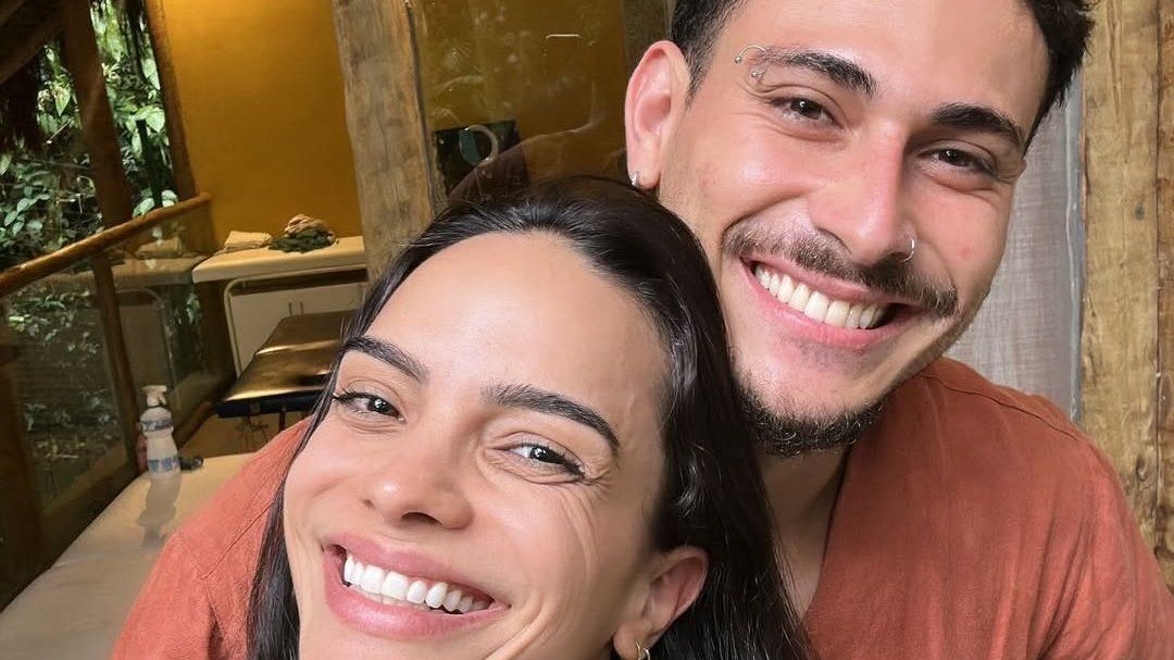 Jogadora de vôlei acusa namorado de traição após surpresa: “Vagabunda“