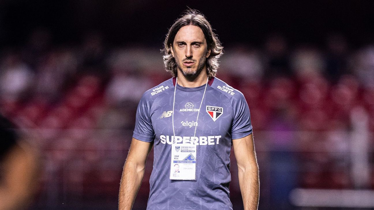 Zubeldía explica por que não usou Ryan Francisco