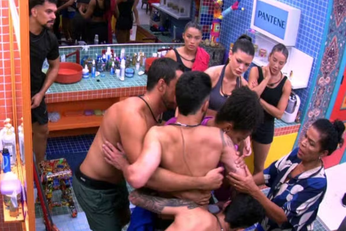 João Pedro passa mal após Prova do Líder