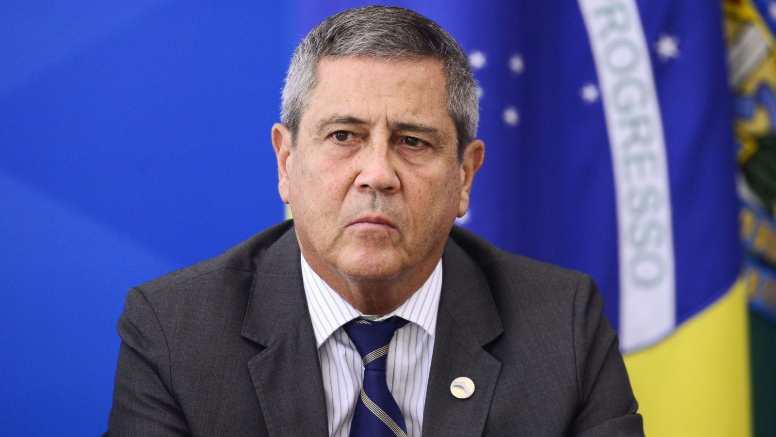 Moraes diz que aceita recebimento da denúncia contra Braga Netto
