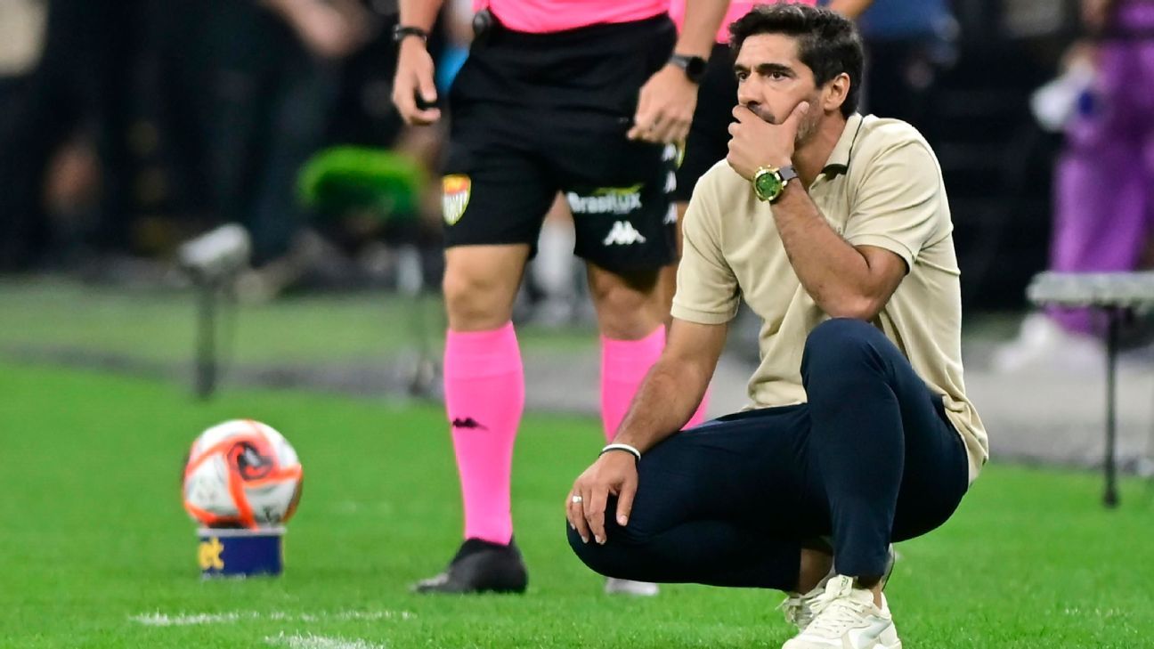 Por que Palmeiras deixou de amassar os rivais? Abel Ferreira responde