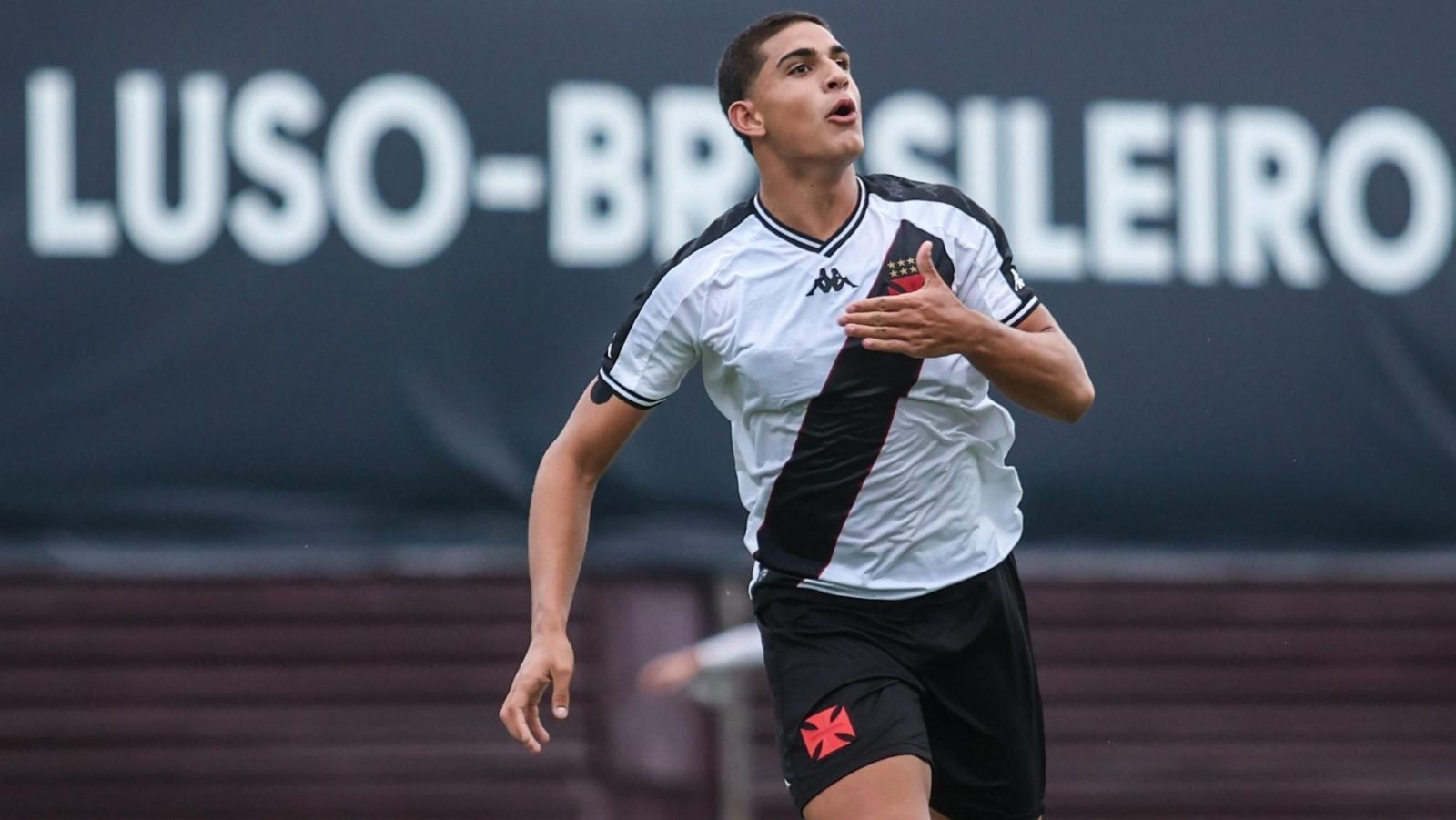 Copa do Brasil Sub-17: Vasco abre boa vantagem sobre Flamengo na semifinal