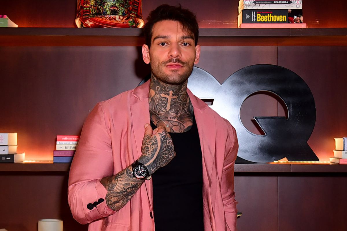 Lucas Lucco comemora 34 anos e ganha homenagem