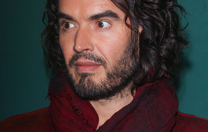 Russell Brand é acusado por estupro e agressões sexuais