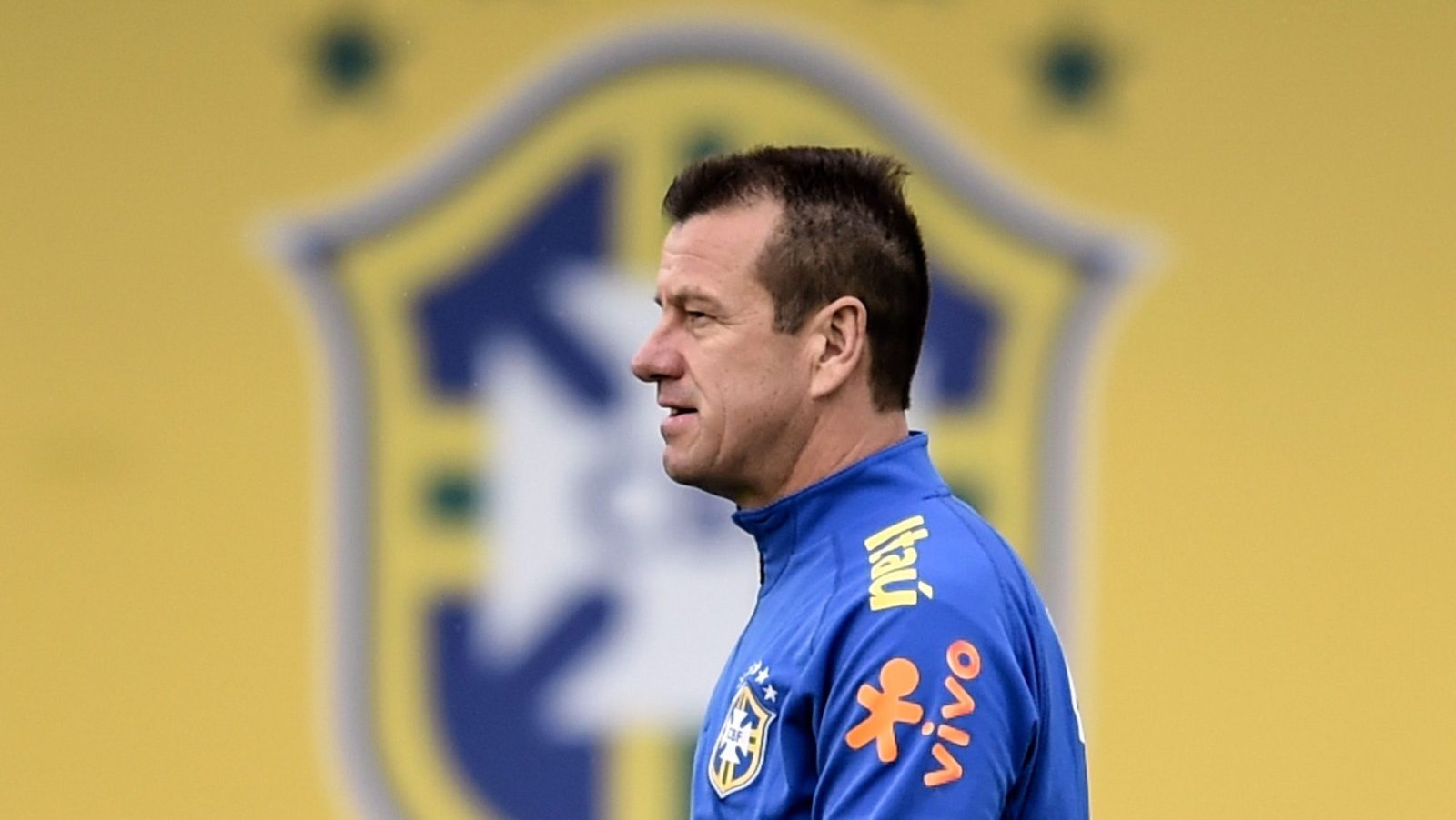 Seleção: Dunga usa Argentina como exemplo para contratar novo técnico