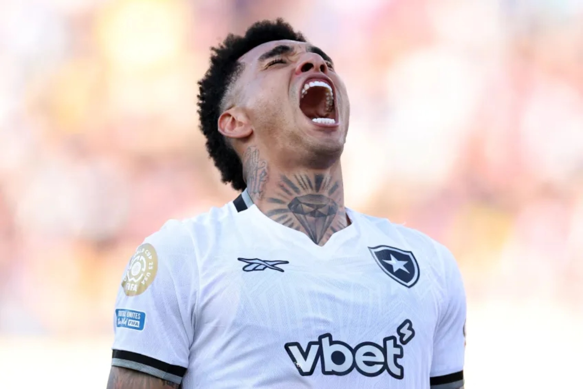 Botafogo domina o PSG e faz história na Califórnia