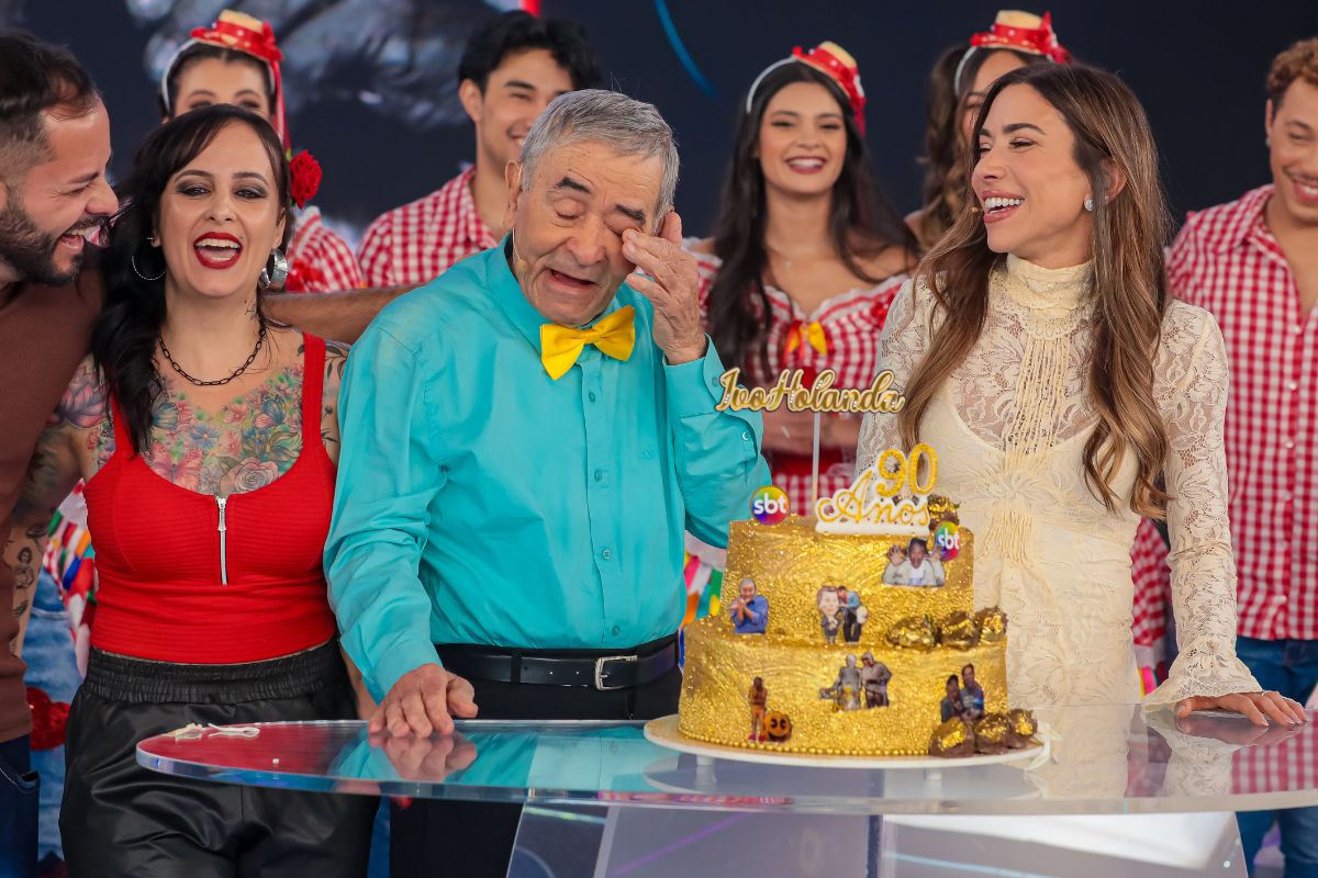 Ivo Holanda comemora 90 anos com homenagem no Programa Silvio Santos