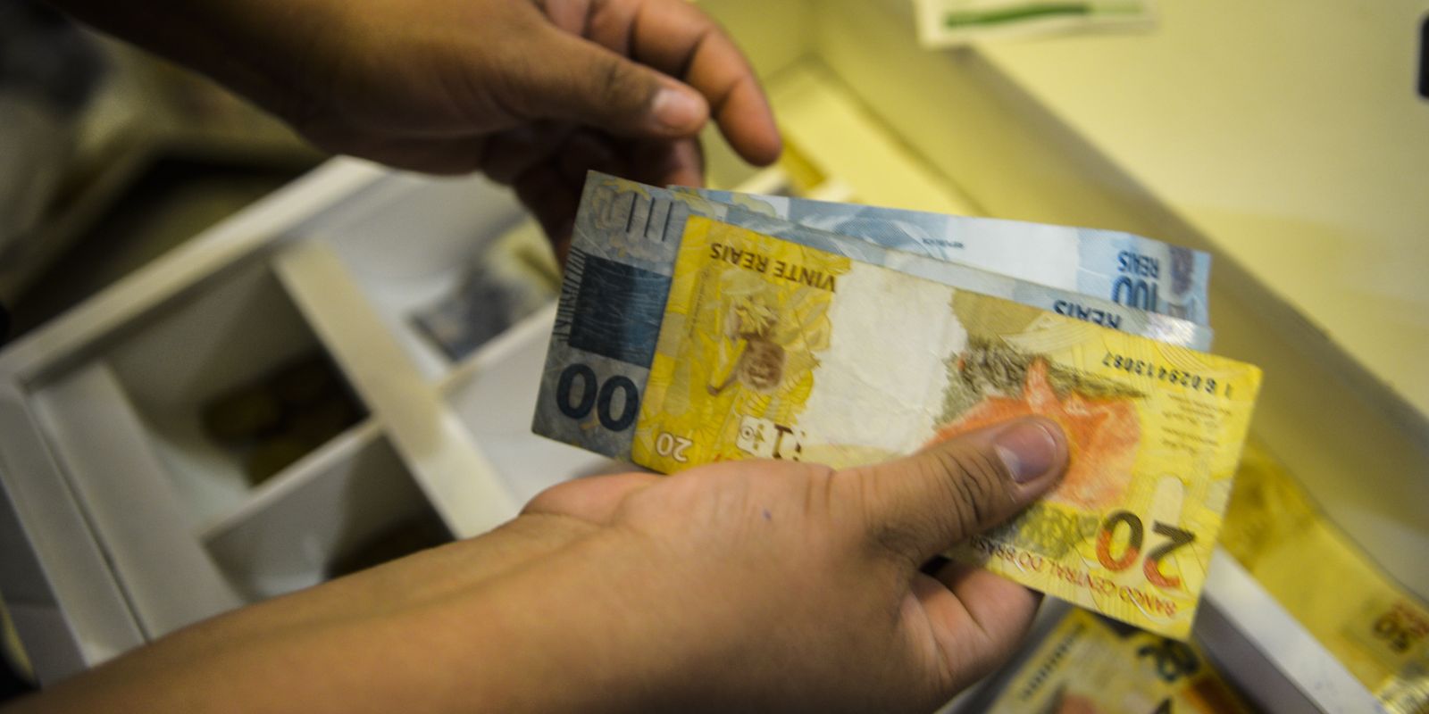 Mercado eleva previsão de expansão da economia para 2,18% em 2025