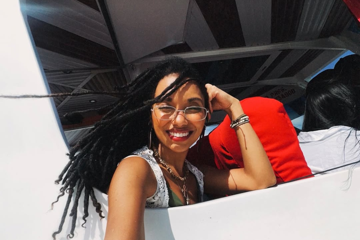 Nataly Neri exalta beleza negra e critica indústria