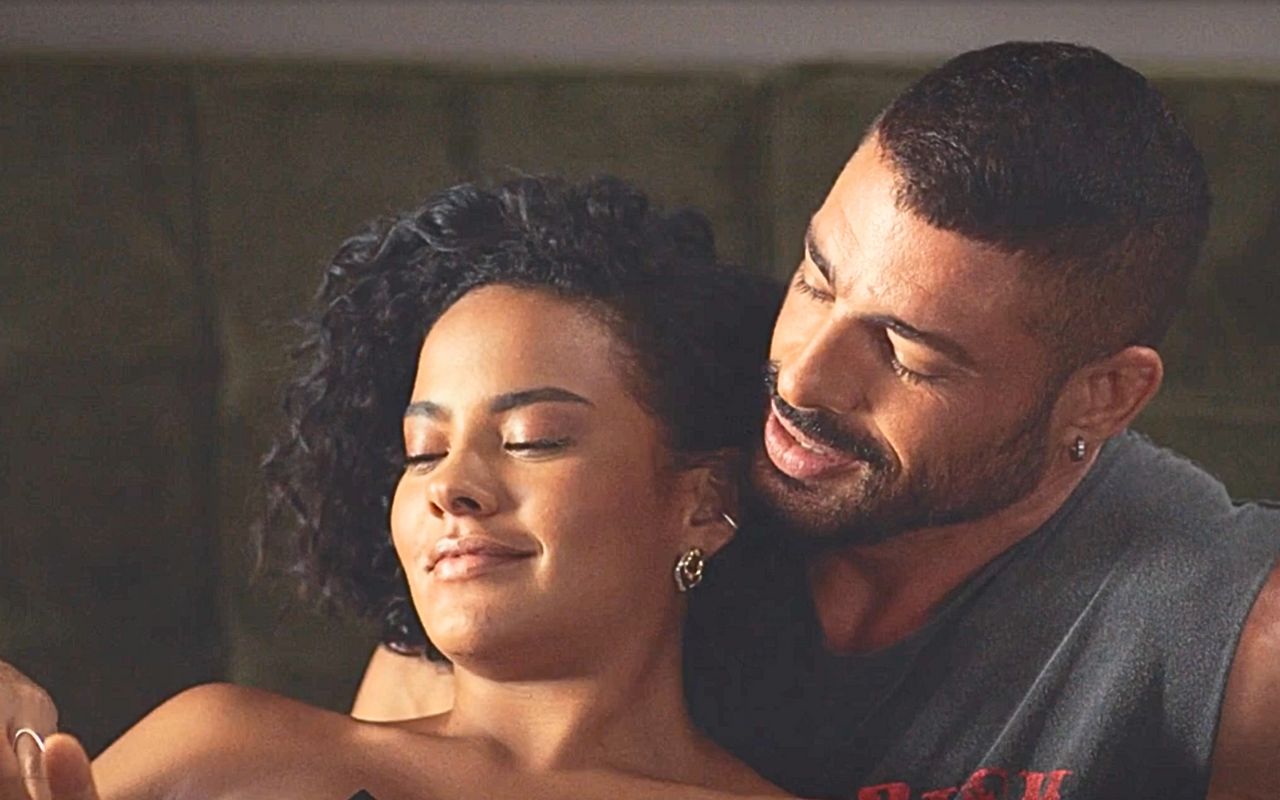 Vale Tudo: Fátima trai César e o coloca na prisão