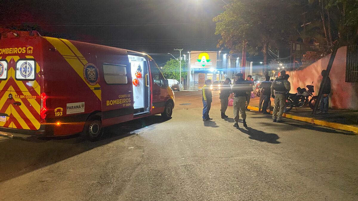Dois homens ficam feridos após acidente entre motos em Apucarana