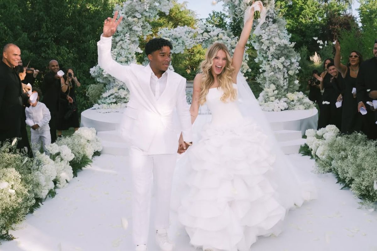 Endrick e Gabriely Miranda mostram fotos do casamento religioso em Madrid