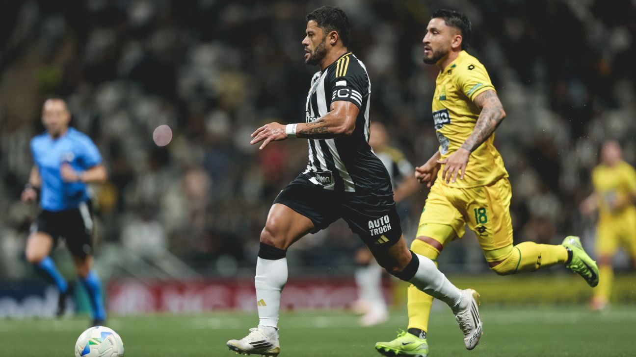 Hulk comenta semana conturbada no Atlético-MG após vaga na Sul-Americana