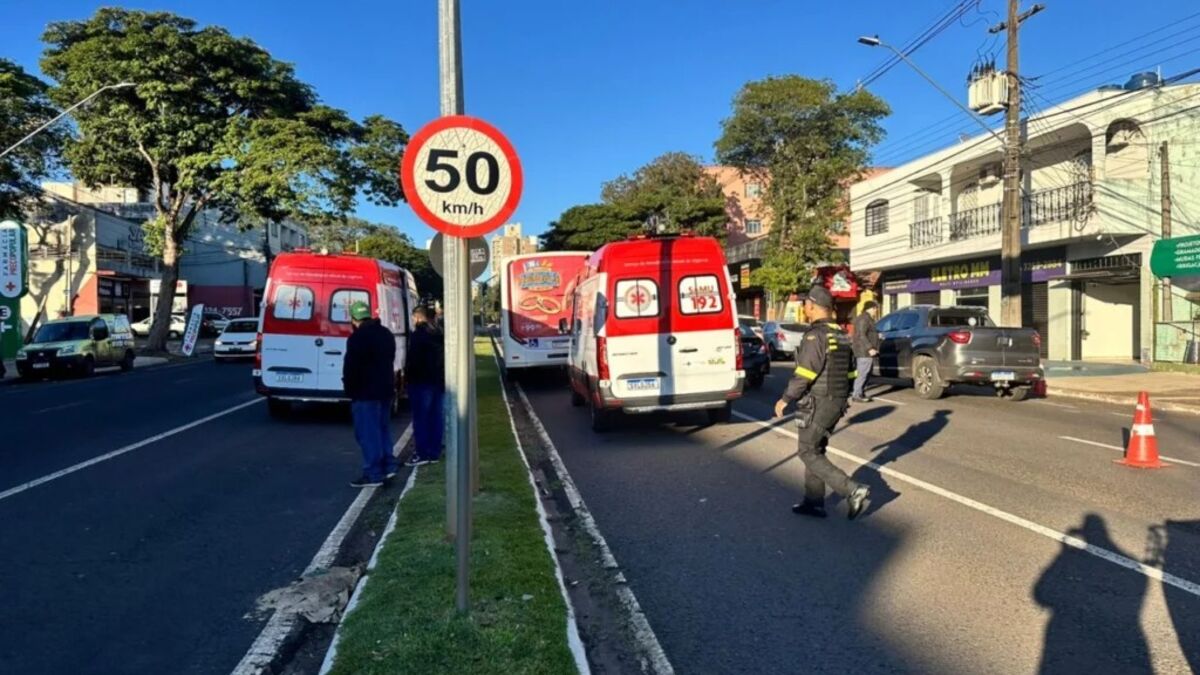 Mulher com carrinho de bebê é atropelada em Maringá nesta sexta