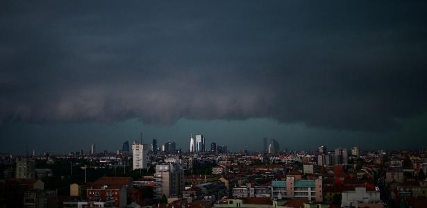 Mulher morre em forte tempestade no norte da Itália