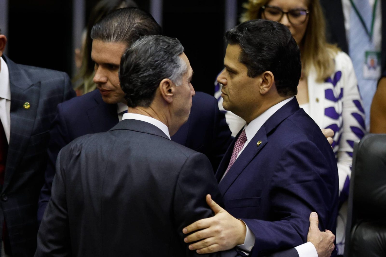 O papel de Barroso contra os supersalários – 05/07/2025 – Adriana Fernandes