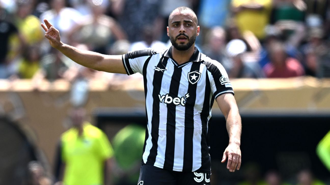 Por que reforço do Botafogo não fechou com o Corinthians? Nem ele mesmo sabe