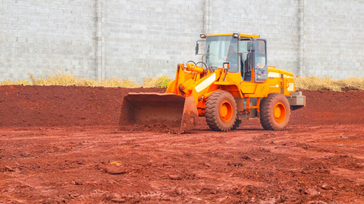 Prefeitura de Arapongas conclui terraplanagem do terreno da nova sede