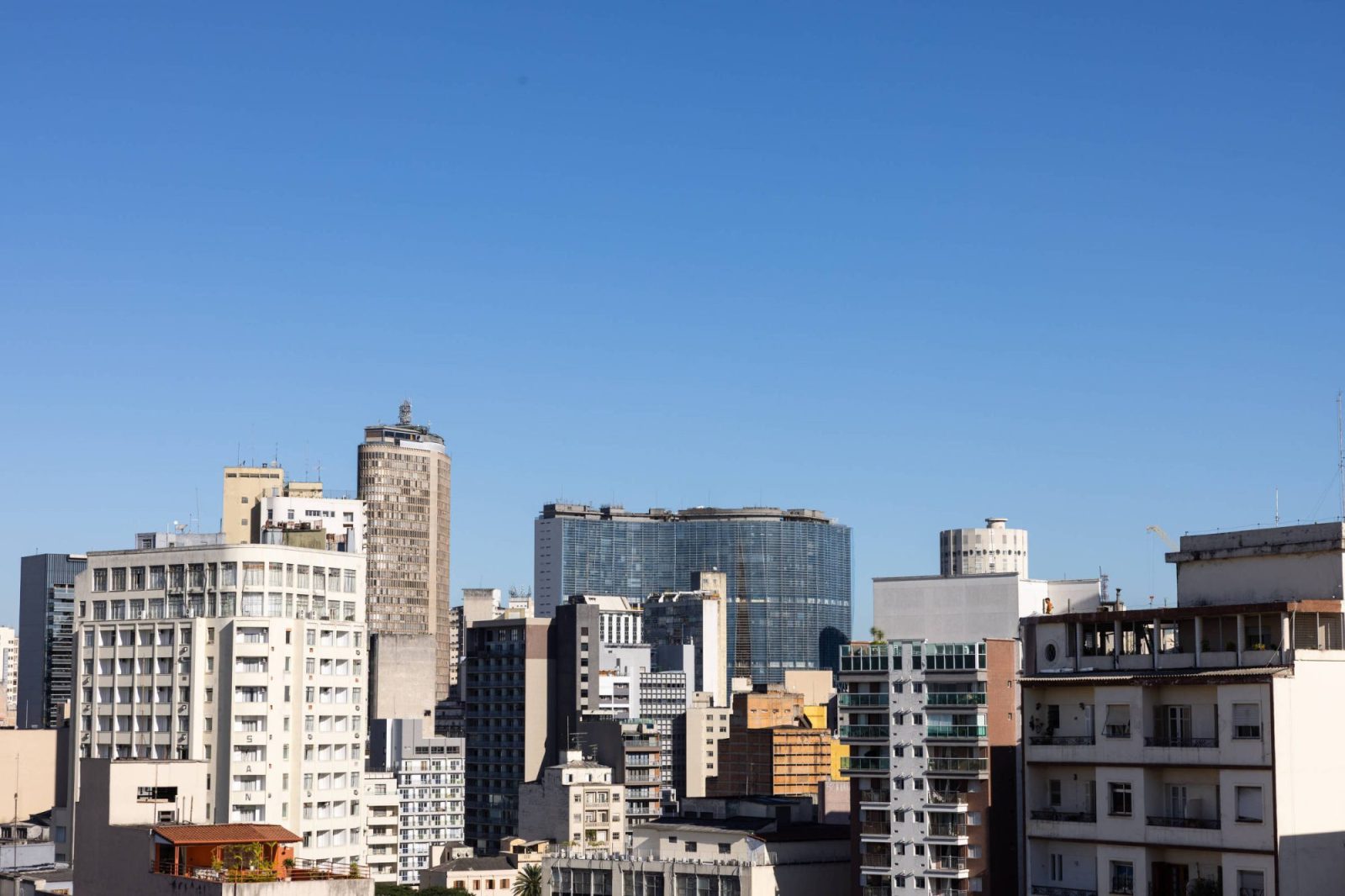 Tempo: SP tem sol e máxima de 20°C neste domingo (6) – 06/07/2025 – Cotidiano