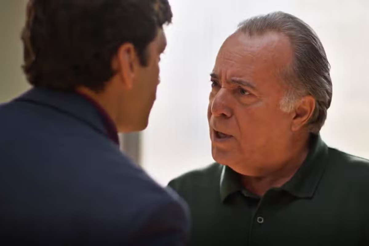 Vanderson chantageia Abel para se afastar de Sofia