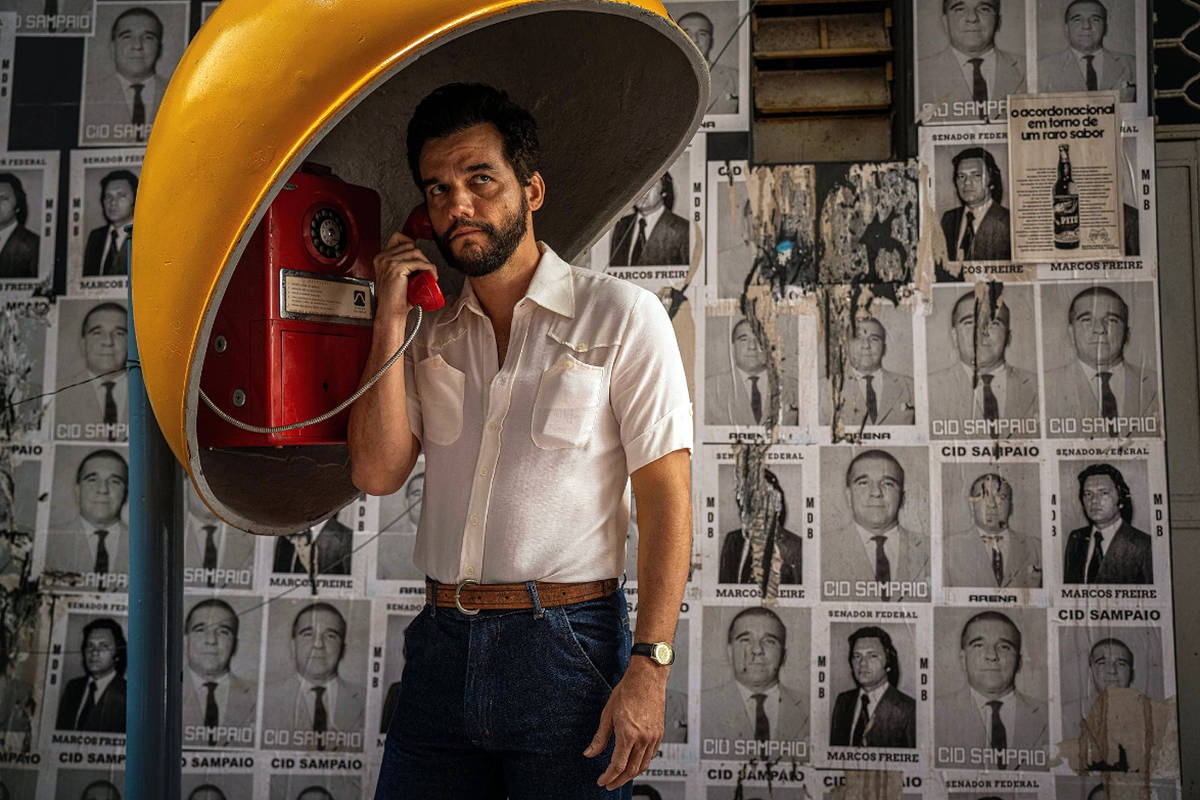 Wagner Moura recebe prêmio de Juliette Binoche no Louvre – 05/07/2025 – Ilustrada