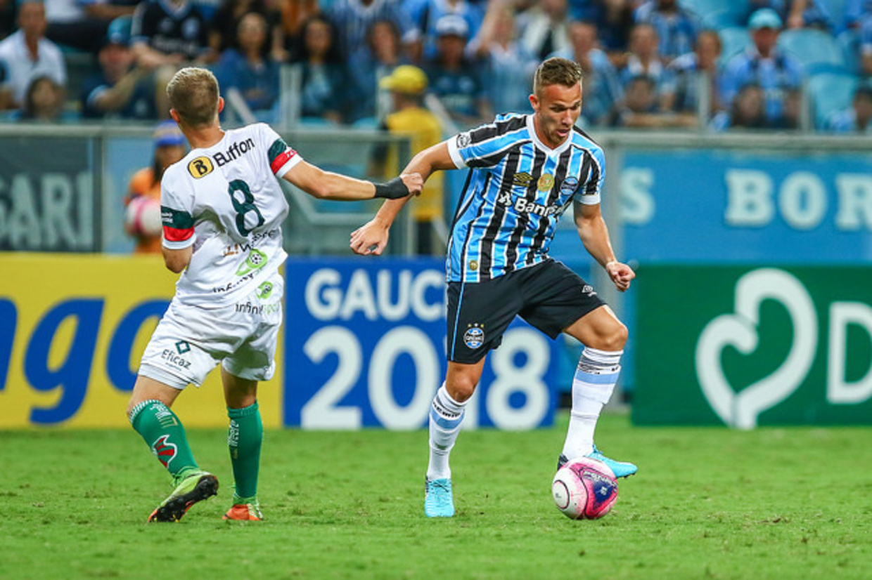 Arthur, Grohe, Marcos Rocha e volante japonês… Grêmio prepara pacote de reforços