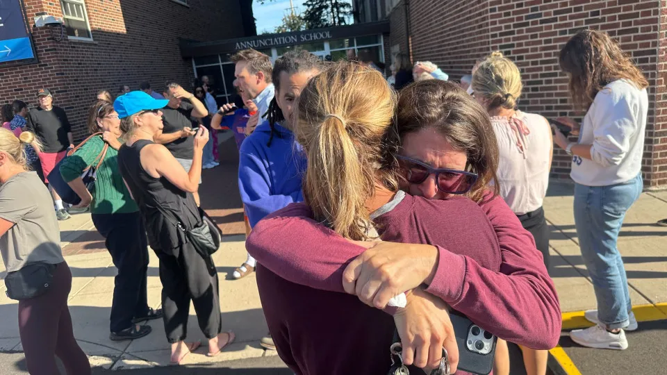 Ataque a tiros mata duas crianças e deixa 17 feridos em Minnesota