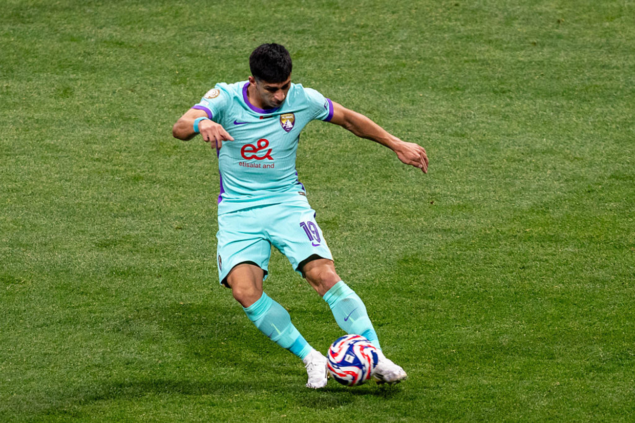 Bahia se aproxima de argentino do Al Ain
