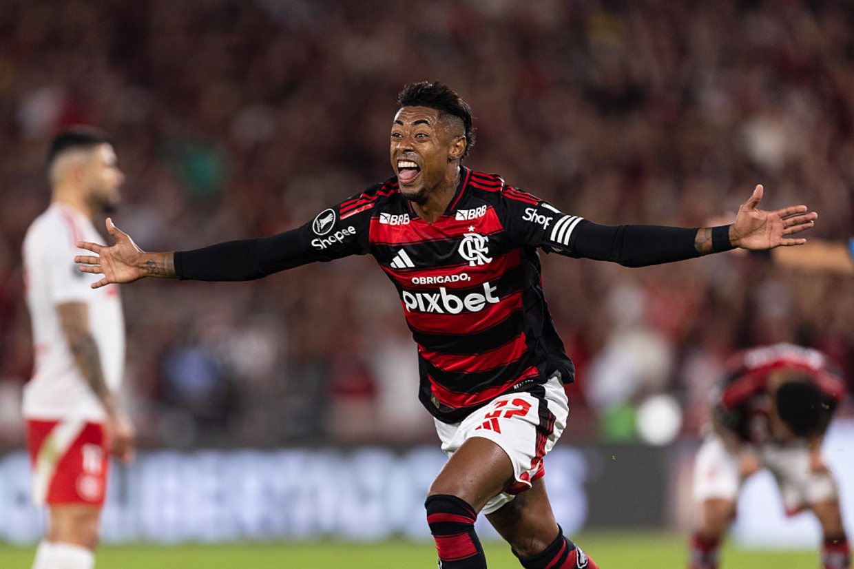 Bruno Henrique marca, Fla bate Inter e sai na frente nas oitavas da Libertadores