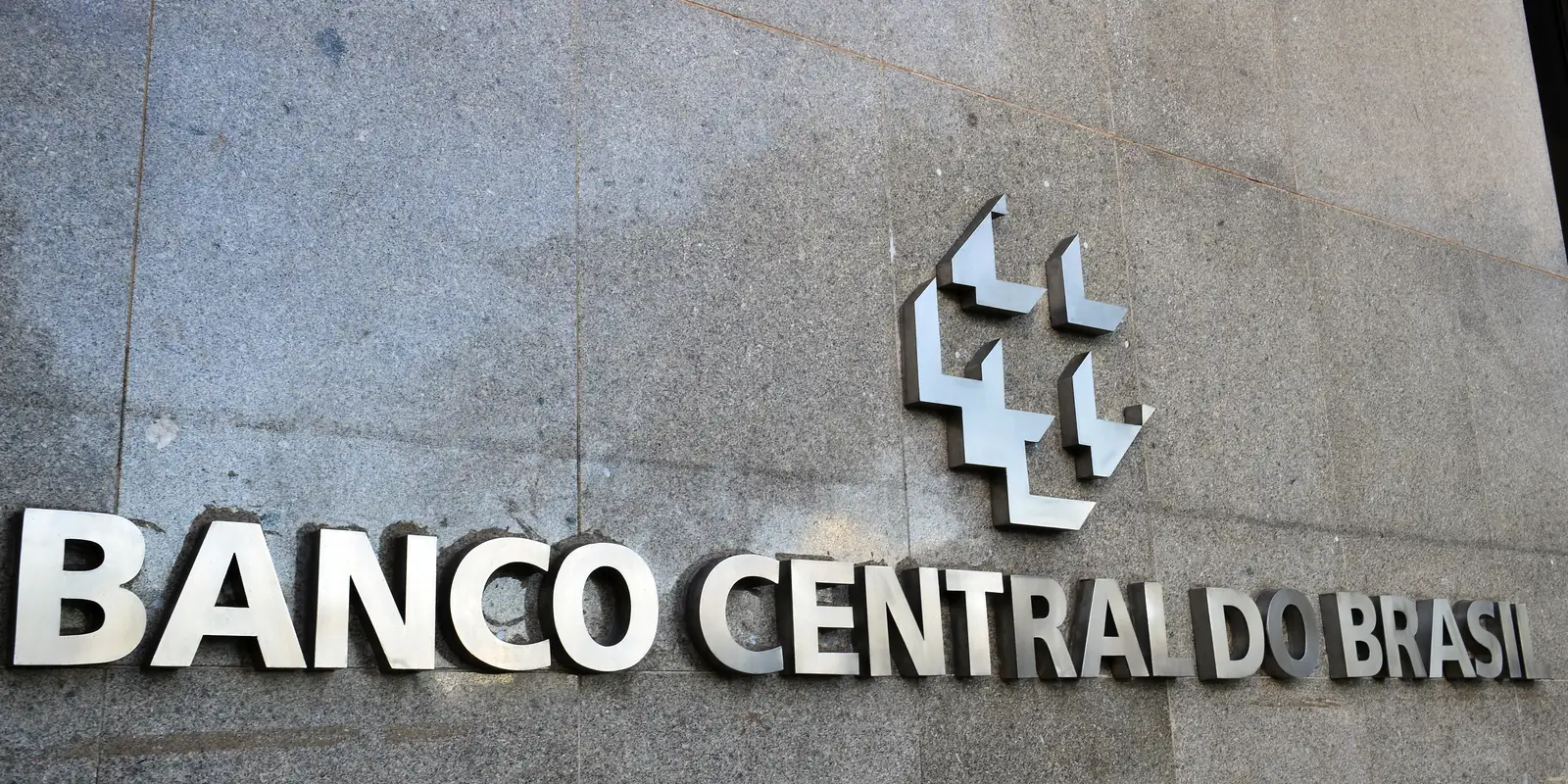Com precatórios, setor público teve déficit de R$ 66,6 bi em julho
