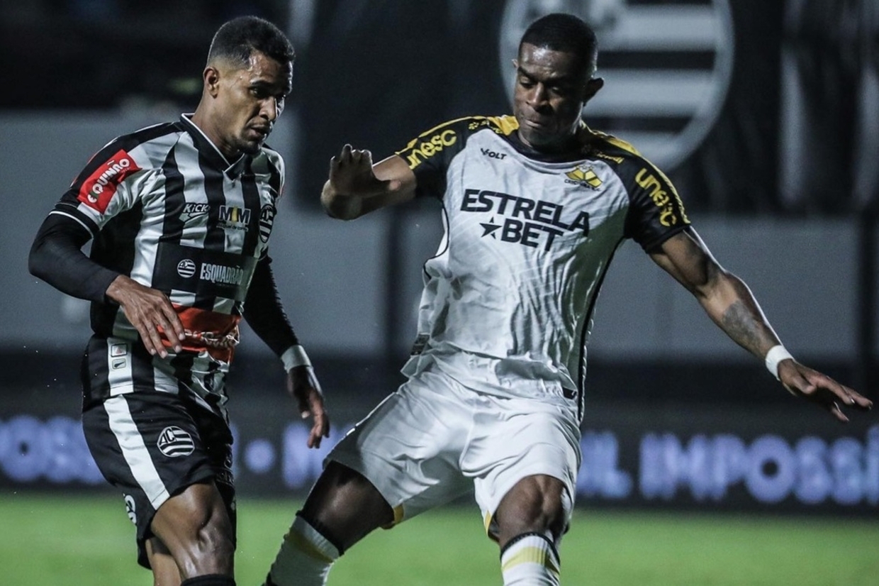 Criciúma joga 90 minutos com um a menos e segura empate contra o Athletic