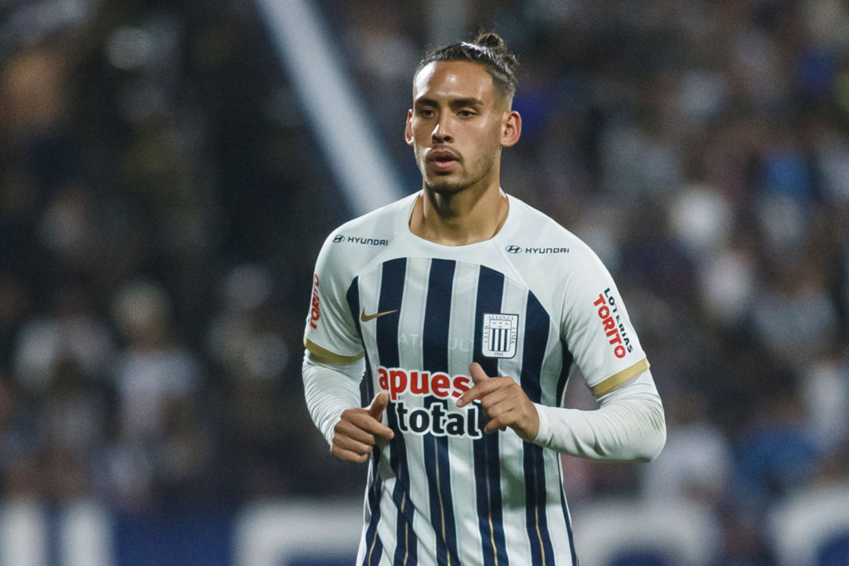 Da dificuldade no Japão ao destaque no Alianza: conheça o reforço 'nipo-peruano' do Grêmio