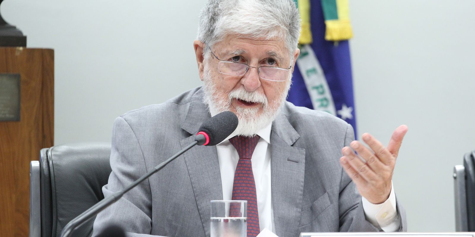 Estados Unidos não desejam negociar tarifas, afirma Celso Amorim