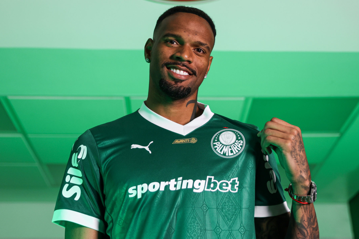 Ex-Corinthians, Carlos Miguel é confirmado como novo goleiro do Palmeiras