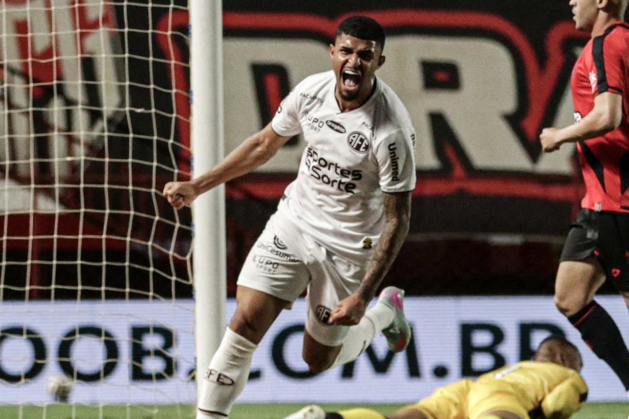 Ferroviária bate o Atlético Goianiense e chega a terceira vitória seguida na Série B