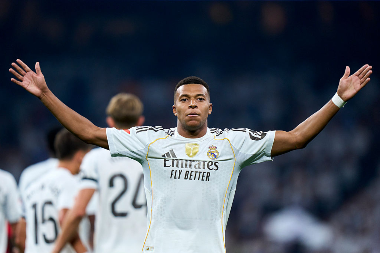 Mbappé decide de pênalti em abertura de La Liga econômica para o Real Madrid