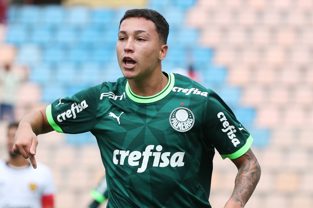 Palmeiras encaminha venda de mais uma joia para o futebol europeu