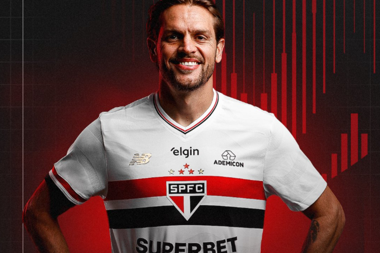 Rafael Tolói está oficialmente de volta ao São Paulo