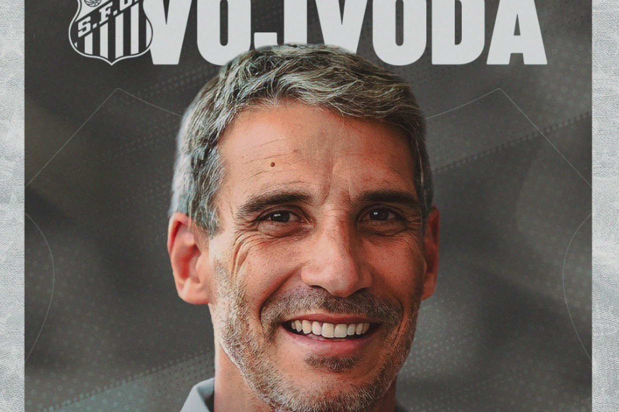 Santos oficializa a chegada de Vojvoda como novo treinador