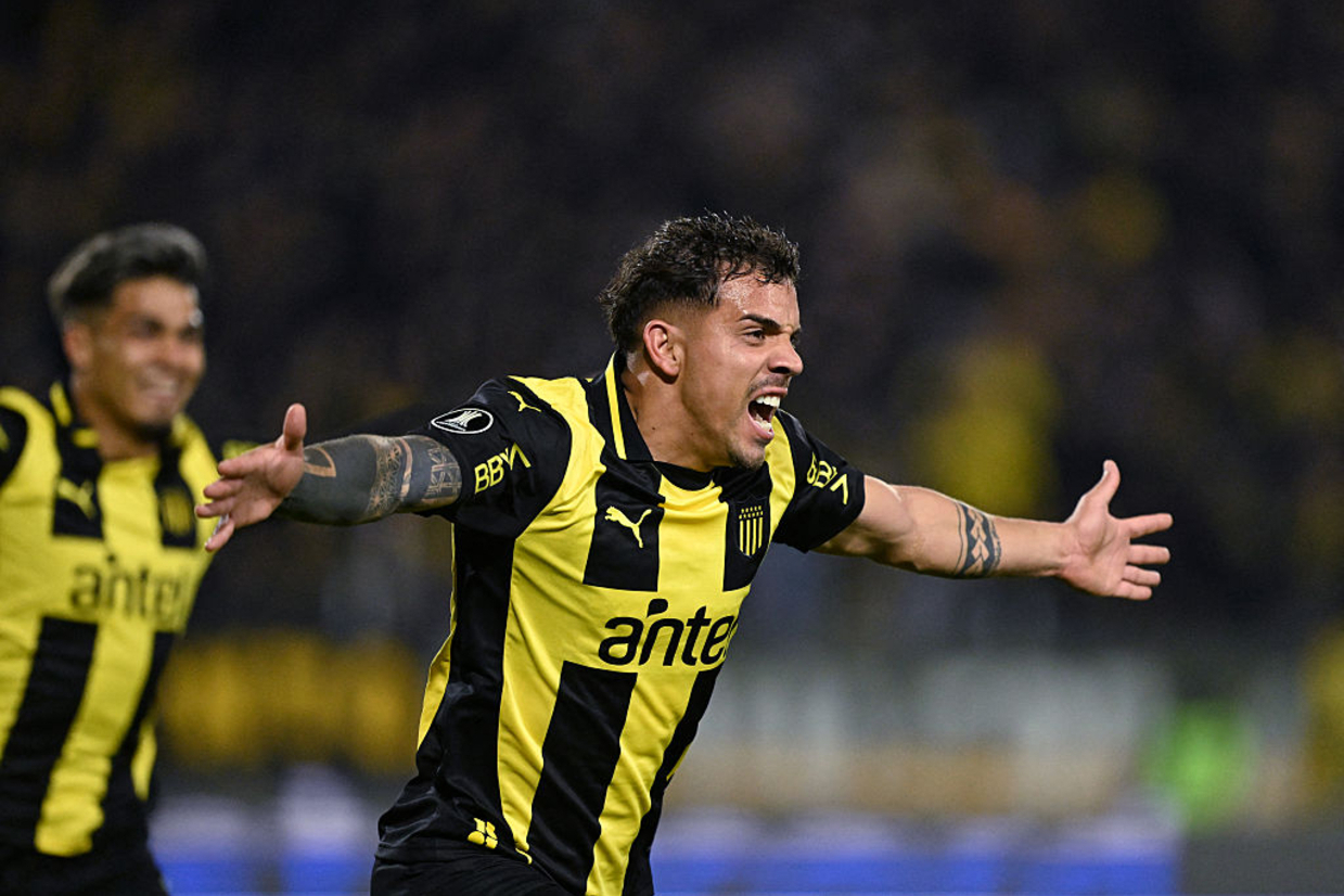 Terans dá vantagem ao Peñarol sobre o Racing na Libertadores