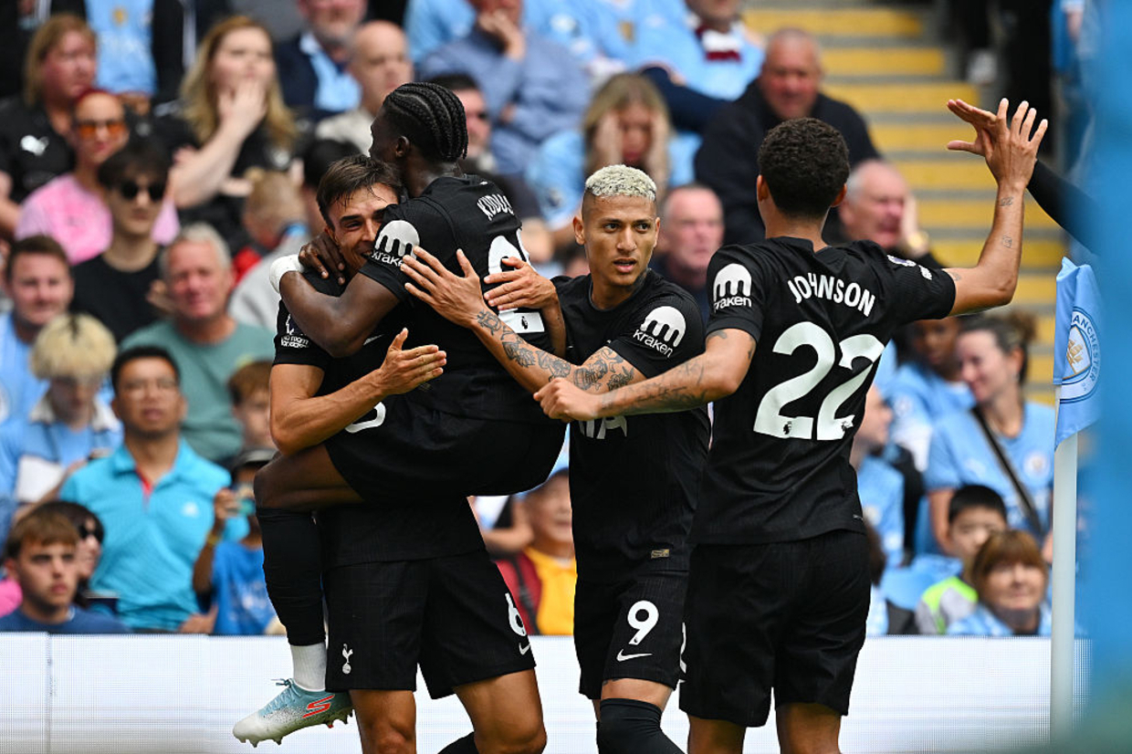 Tottenham sufoca City no Etihad e vence com Richarlison de ´garçom´