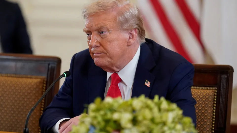 Trump explica carta de Melania a Putin: “Não queremos ver mais funerais”