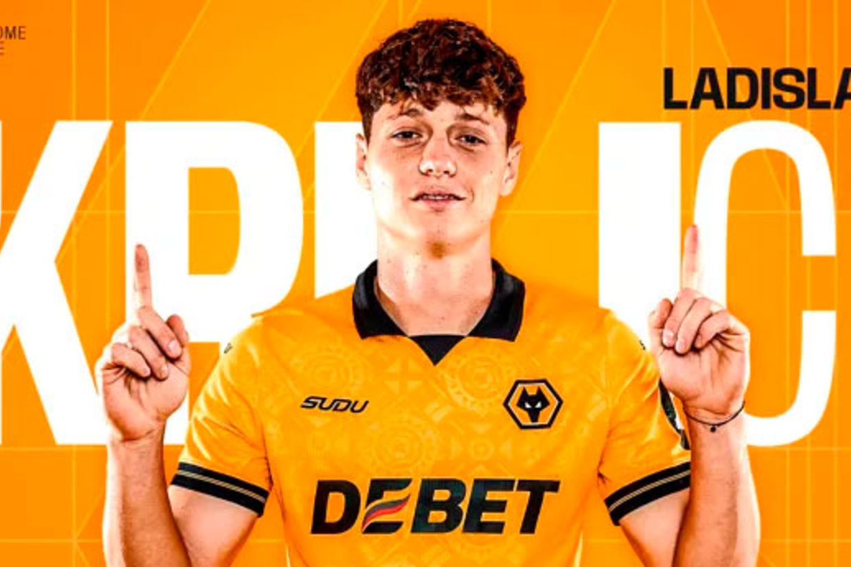 Wolves anuncia contratação de zagueiro tcheco do Girona